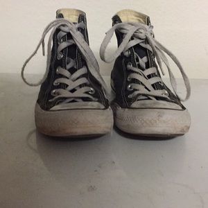 Black converse
